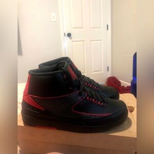NIB Jordan 2s size 7M\8.5W
